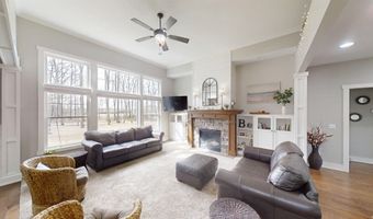 5962 Deer Hollow Rd, Auburn, IN 46706