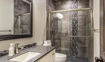 2824 E Sunflower Cir, Brandon, SD 57005