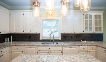 132 Pine Ridge Cir, Brandon, MS 39047