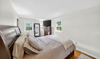 27 High St, Bellingham, MA 02019