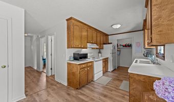 918 Circle Dr, Angier, NC 27501