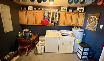 178 FRONT St, Bethel Springs, TN 38315