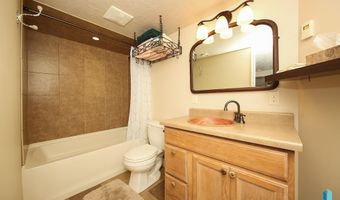 712 S 7th Ave, Brandon, SD 57005