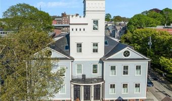 50 School St 5, Newport, RI 02840