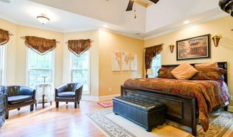 283 Creekside Dr, Arnoldsville, GA 30619