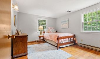 6 Lancaster Pl, Andover, MA 01810