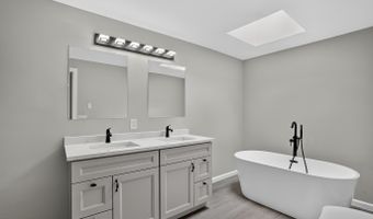 236 Elm St, Albany, NY 12202