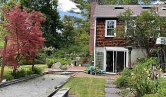 2 Mack Hill Rd, Amherst, NH 03031