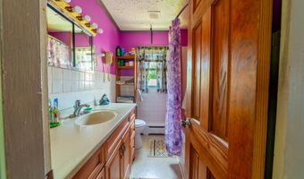 148 Eastern Ave, Augusta, ME 04330