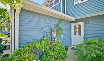 4 DEERFIELD Ct, Bordentown, NJ 08505