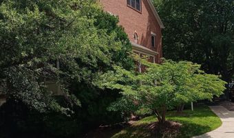 2638 FAIRFAX Dr, Arlington, VA 22201