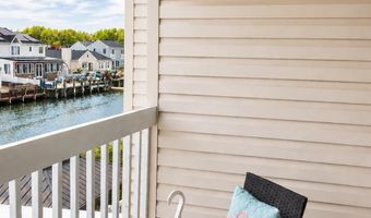 88 Storm Jib Ct, Bayville, NJ 08721