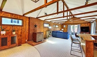62 Meadowcrest Dr, Cumberland, RI 02864