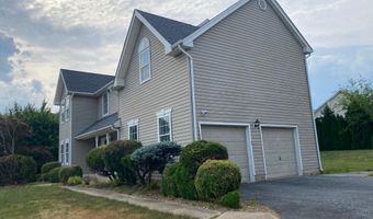 102 SWEETHOLLOW Dr, Bear, DE 19701