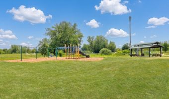 1056 Dana Ct, Antioch, IL 60002