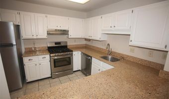 1340 Holgate Dr F2, Ballwin, MO 63021