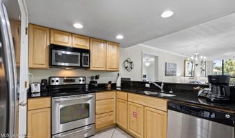 2046 Beach Blvd C114, Biloxi, MS 39531
