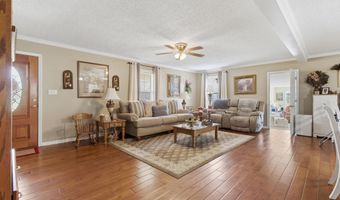 3305 Hustleville Rd, Albertville, AL 35951