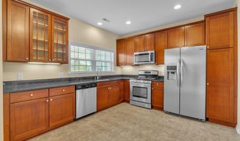 2950 Hunley Dr, Ann Arbor, MI 48105