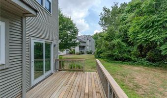 25 Venturi Grn A, North Providence, RI 02904