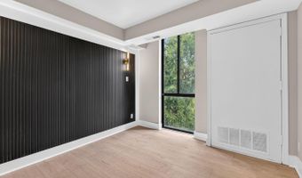 1401 N RHODES St 604, Arlington, VA 22209