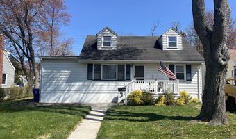 571 Hopping Rd, Belford, NJ 07718