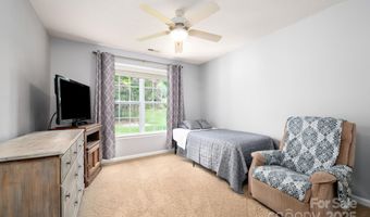 316 Pole Barn Dr, Asheville, NC 28806