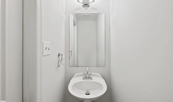20722 APOLLO Ter, Ashburn, VA 20147