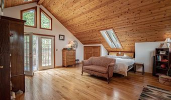 307 Hillcrest St, Ashland, OR 97520