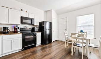 4033 Kings River Trl, Bauxite, AR 72011