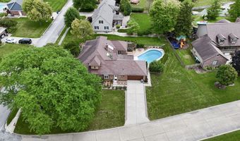 1521 Secretariat Ln, Indianapolis, IN 46217