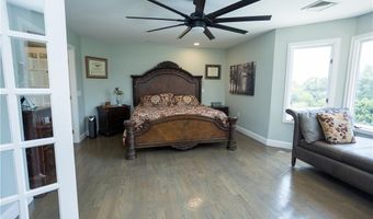 9 Katelan Ct, Cranston, RI 02921