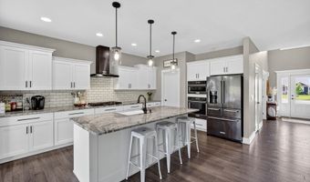 1150 Cardinal Dr, Polk City, IA 50226