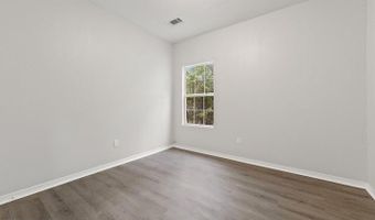 6118 E Benton St, Bay St. Louis, MS 39520