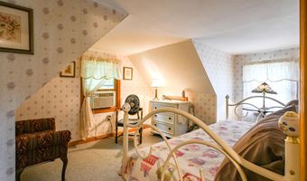 852 Pequawket Trl, Baldwin, ME 04091