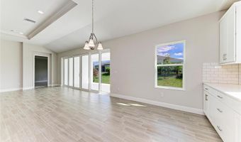 6139 GOLDEN BEACH Dr, Apollo Beach, FL 33572