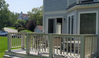 15 Hammersmith Rd 33, Newport, RI 02840