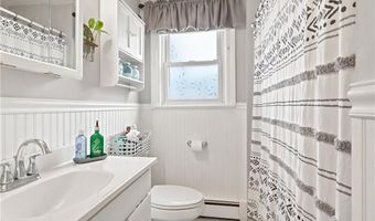 142 Mowry Ave, Cumberland, RI 02864