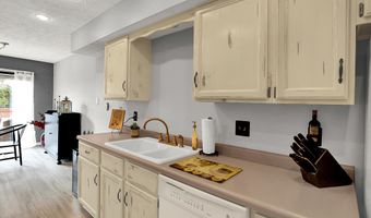 9394 Golden Leaf Way, Indianapolis, IN 46260