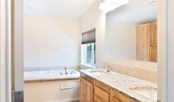 300 SW 7TH Ave 102, Battle Ground, WA 98604