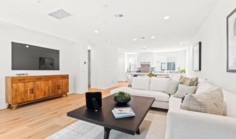 2545 Broom Ln, Carlsbad, CA 92008