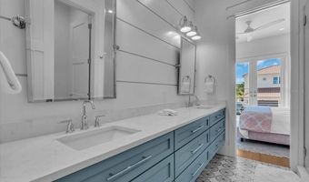 229 WILLOW Ave, Anna Maria, FL 34216