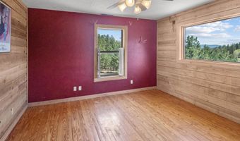 19 Laguna Negra Rd, Angel Fire, NM 87710