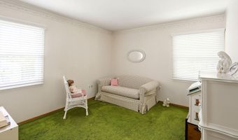 95 Idlebrook Ln, Aberdeen, NJ 07747
