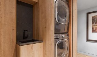 100 N 8th St #15, Aspen, CO 81611