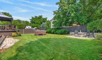 1000 Louis Ave, Algonquin, IL 60102