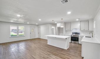1608 Truman Dr, Altus, OK 73521