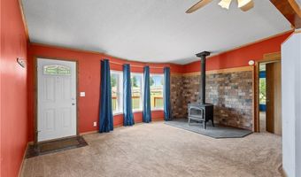15038 Fairmount Rd, Basehor, KS 66007