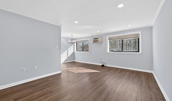 3111 NAYLOR Rd SE 104, Washington, DC 20020