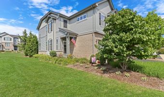 3227 N Heritage Ln, Arlington Heights, IL 60004